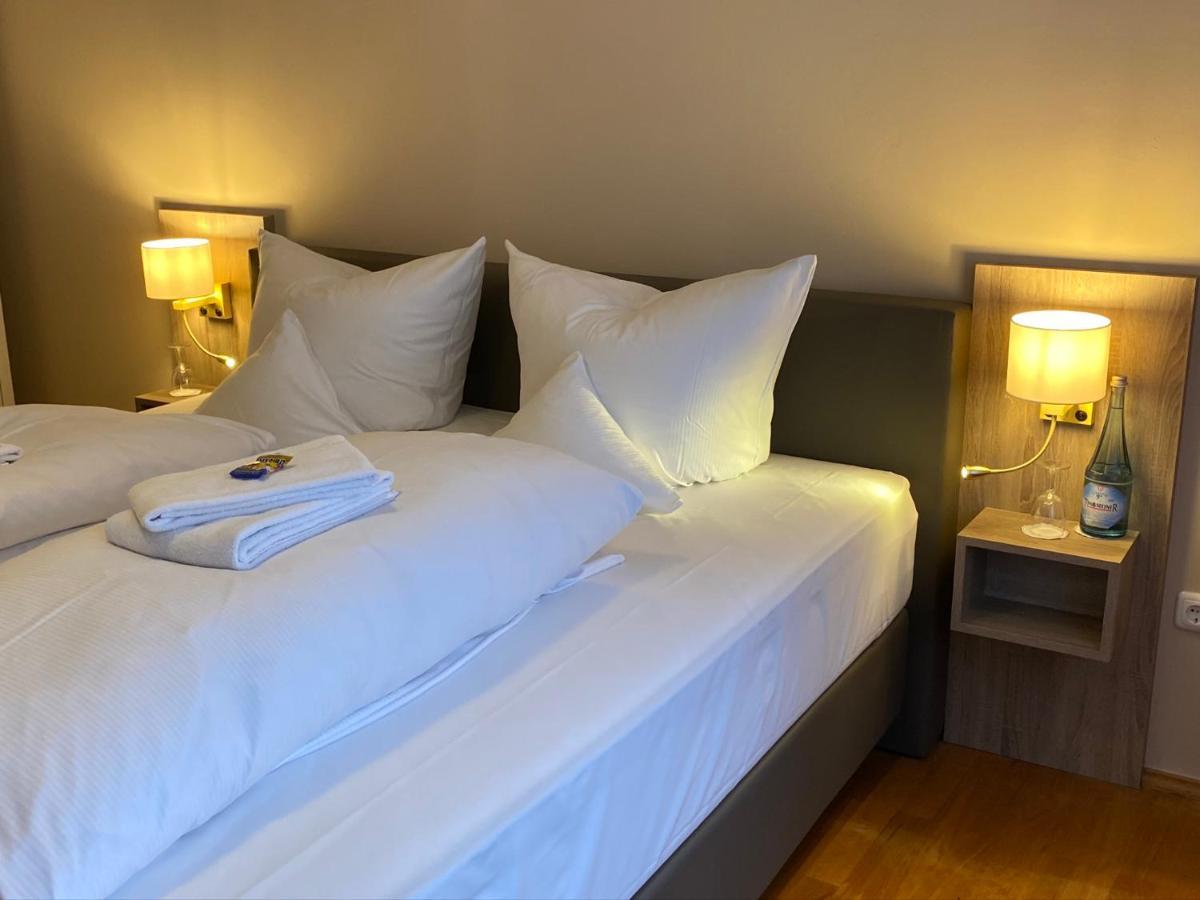 Horchem Hotel-Restaurant-Cafe-Bar مونشاو المظهر الخارجي الصورة