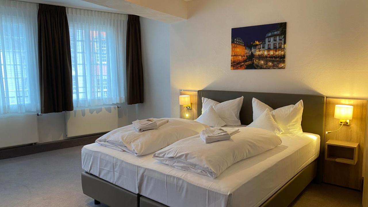 Horchem Hotel-Restaurant-Cafe-Bar مونشاو المظهر الخارجي الصورة