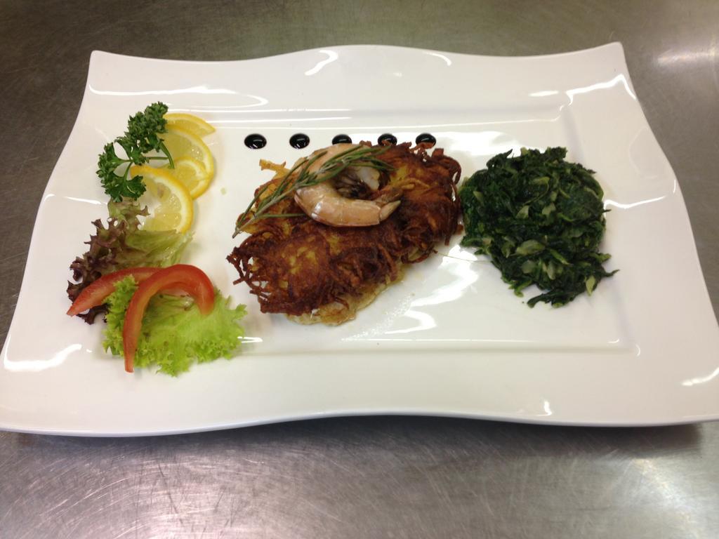 Horchem Hotel-Restaurant-Cafe-Bar مونشاو المظهر الخارجي الصورة