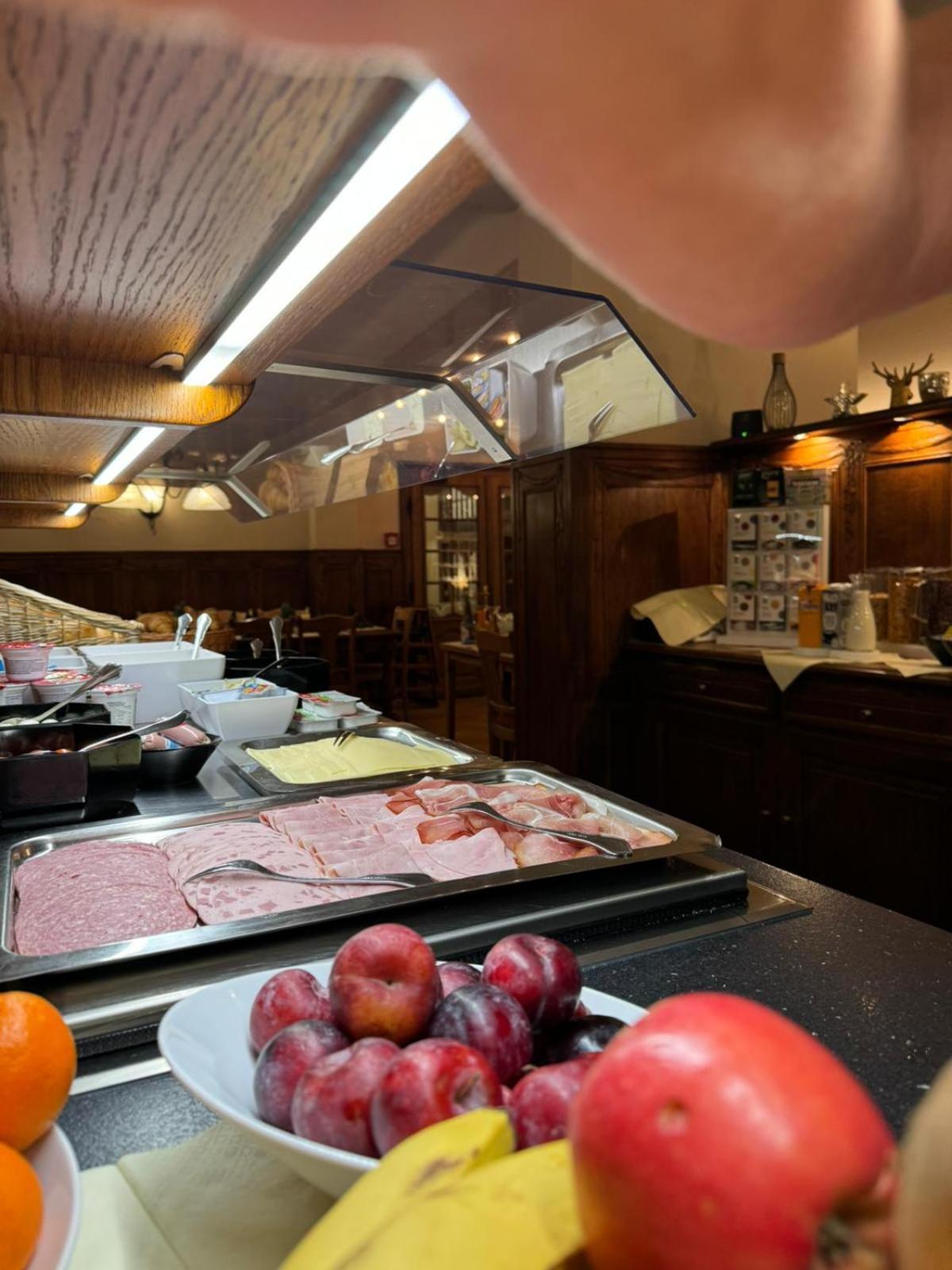 Horchem Hotel-Restaurant-Cafe-Bar مونشاو المظهر الخارجي الصورة
