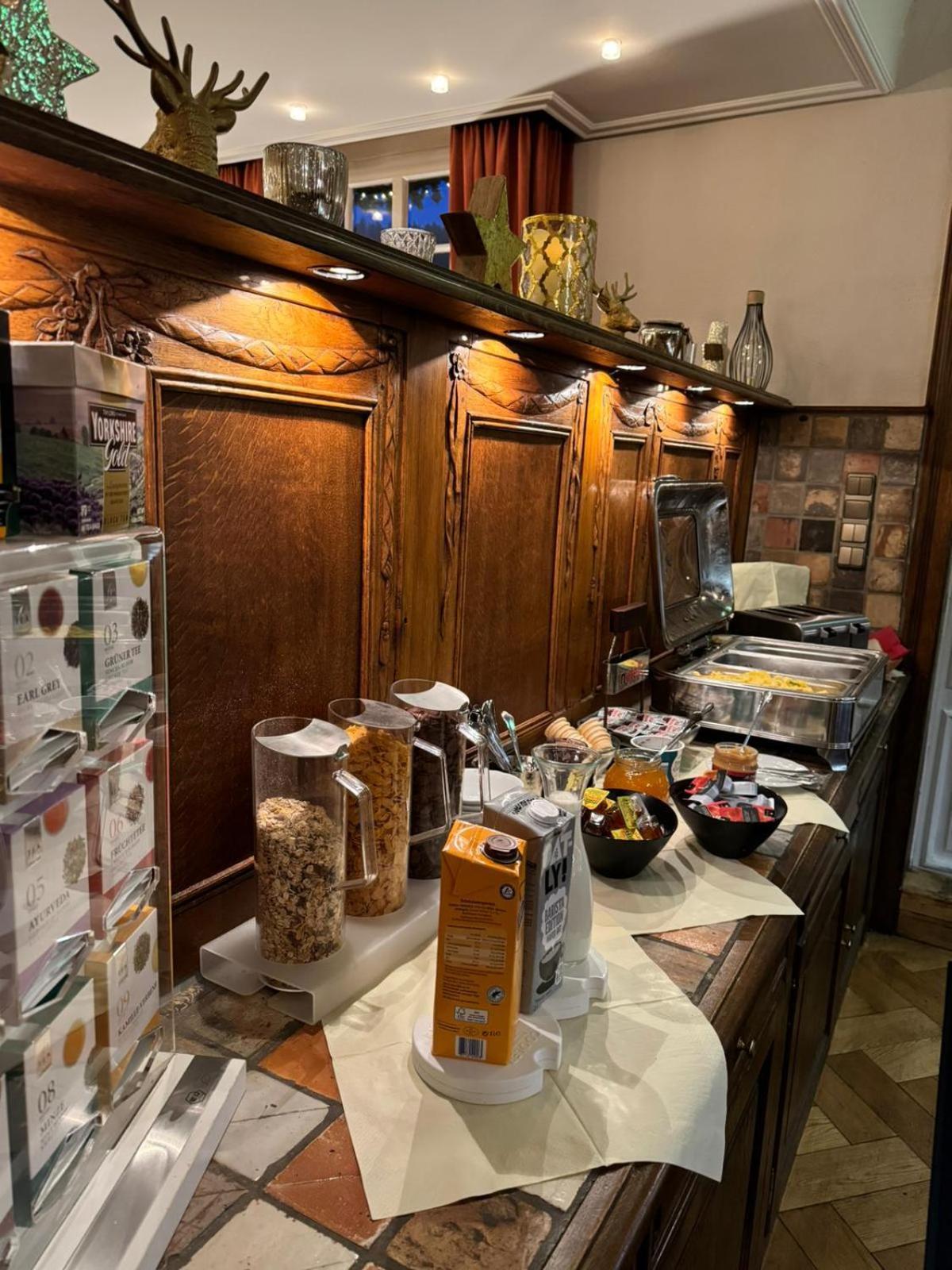 Horchem Hotel-Restaurant-Cafe-Bar مونشاو المظهر الخارجي الصورة